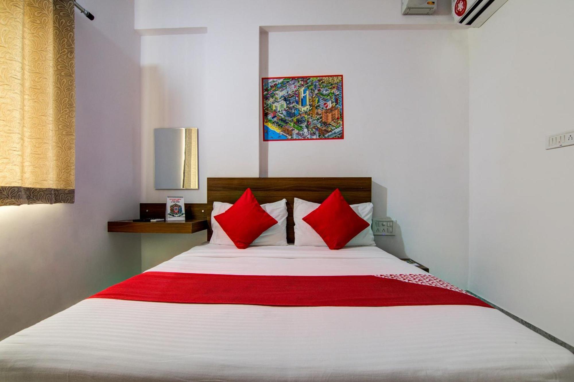 Hotel O Varcity Comforts Near Ragigudda Sri Prasanna Anjaneyaswamy Temple Bangalore Exterior foto